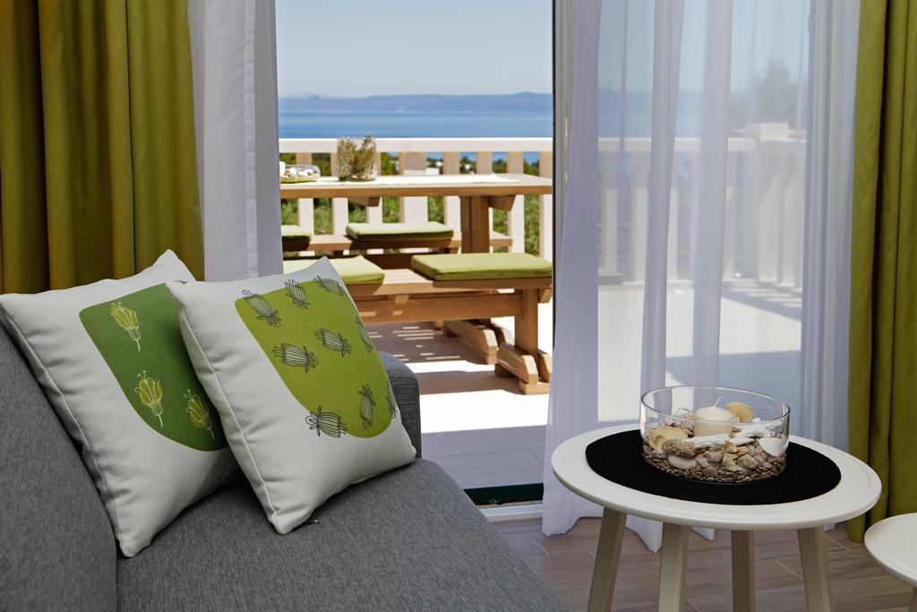 Holiday Homes Oliva Bol Pokoj fotografie