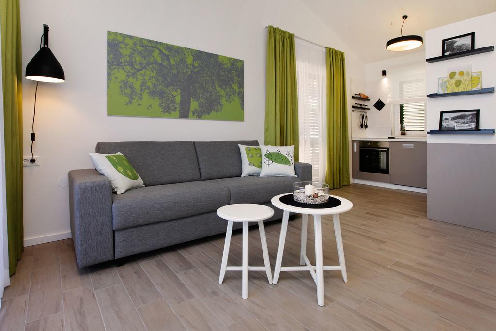 Holiday Homes Oliva Bol Pokoj fotografie